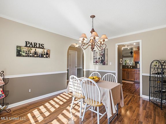 4th image of 358 Fairway Oaks Dr