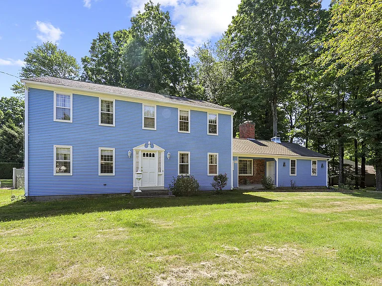 84 Brewster Rd — Photo 16