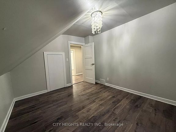 2nd image of 22 Harvey St