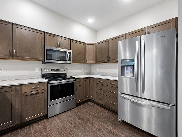 457 2nd Ave SW — Photo 7