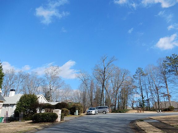 5th image of 4369 Dover Crossing Dr