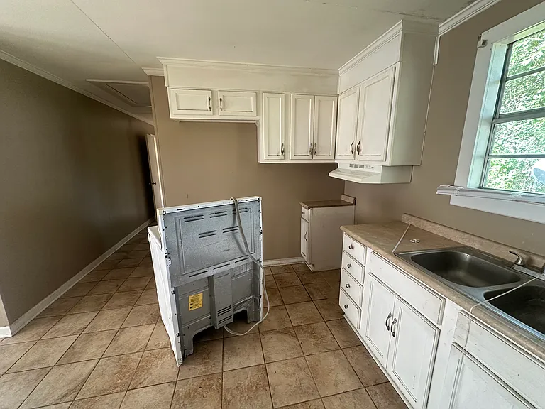 174 Albert Rd #B — Photo 8