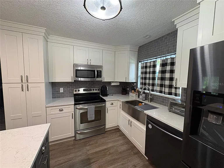 10010 Gannon Ln — Photo 55