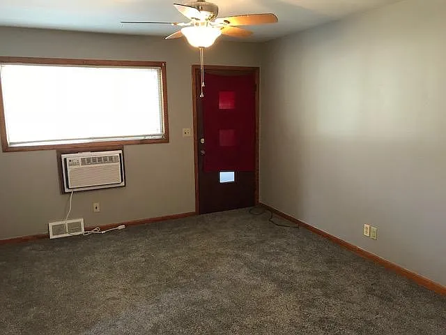 1 bed, 700 sqft, $1,195 — Photo 4