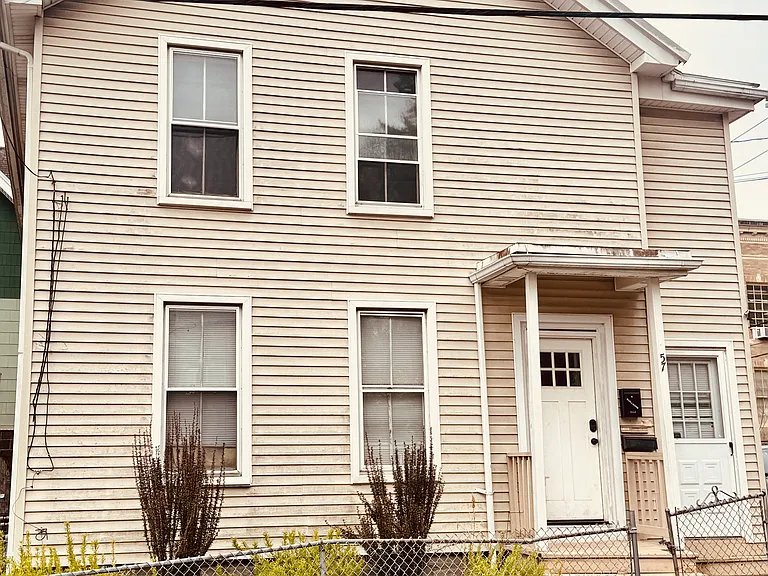 57 Green St #2 — Photo 7
