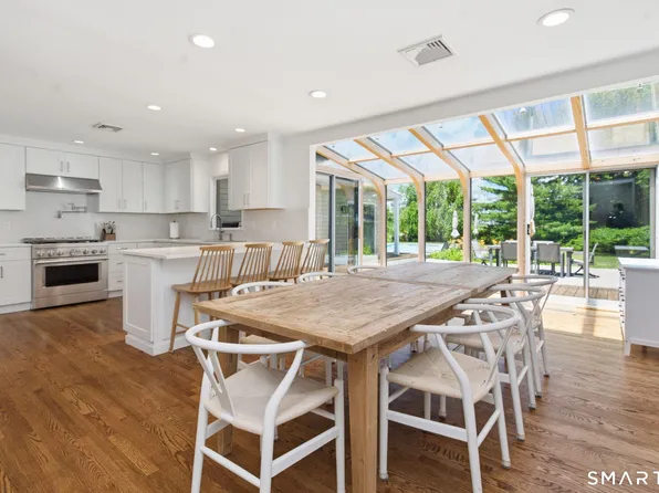 58 Davenport Dr, Stamford, CT 06902