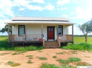 2621 County Road 302, Shiner, TX 77984