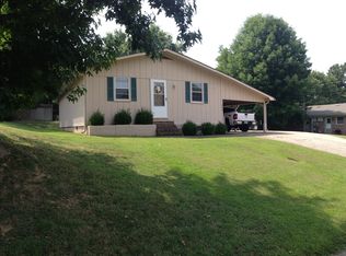 204 Raven St, Martin, TN 38237