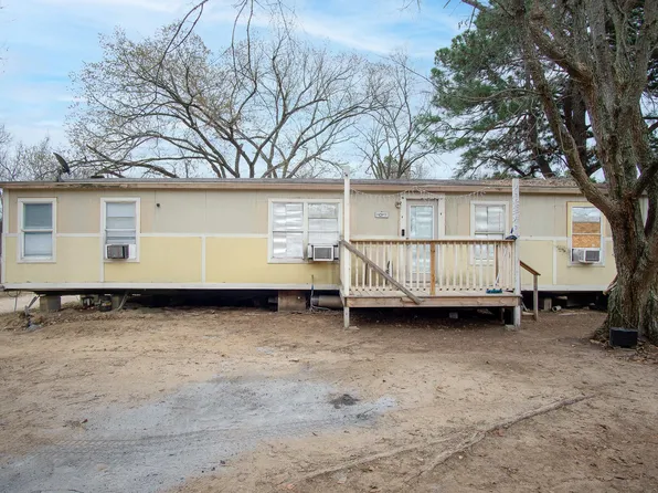 133 Horseshoe Dr, Bastrop, TX 78602