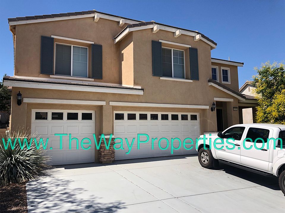 1st image of 15767 Barrel Cactus Ln