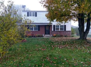 310 Allison Ave, Houston, PA 15342