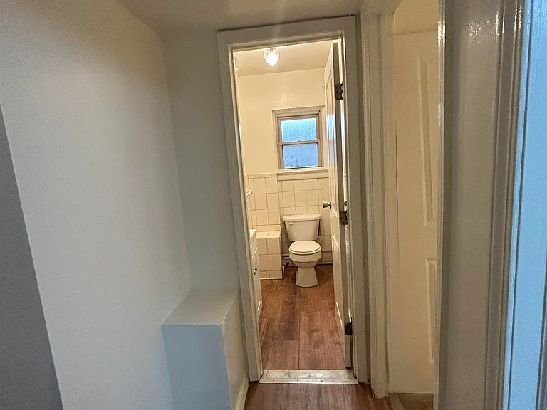 330 Sip Ave #1 — Photo 9