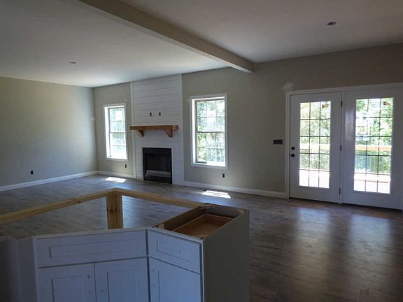 5th image of 2376 Colston Dr