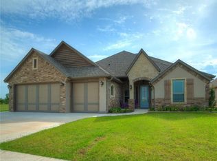504 Bray Ln, Yukon, OK 73099