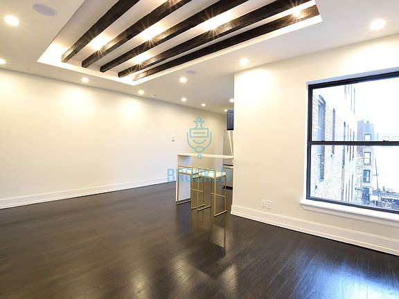 5th image of 1140 President St APT 3K