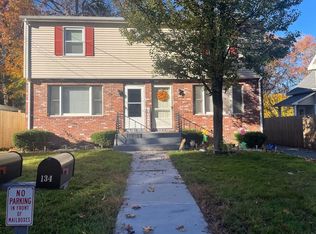 134-136 Darling St, Indian Orchard, MA 01151