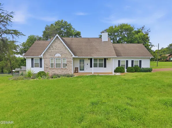 1305 Amber Ln, Sevierville, TN 37862