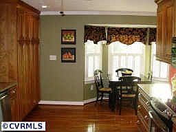 2nd image of 6624 White Oak Ct