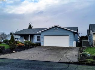 2196 Lilac Way, Woodburn, OR