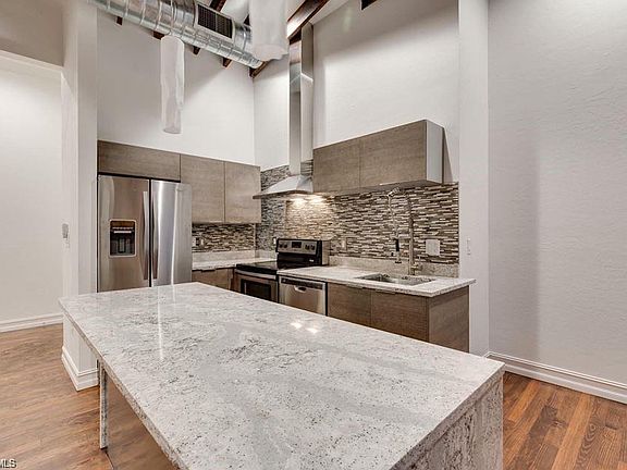5th image of 2278 1st St APT 202