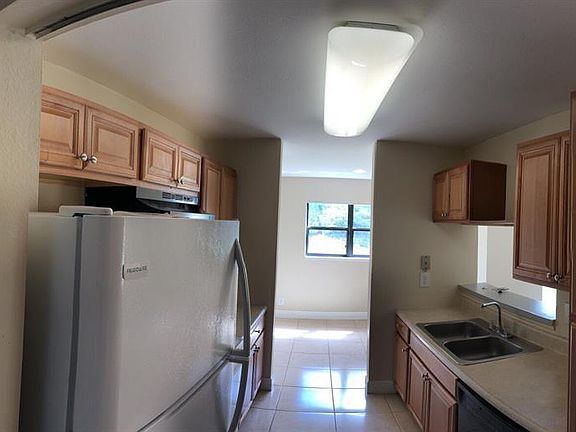 4th image of 4078 NW 87th Ave