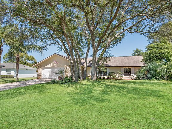 3rd image of 1132 Viking Dr