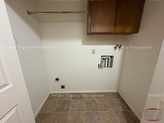 4th image of 1519 Laprele St