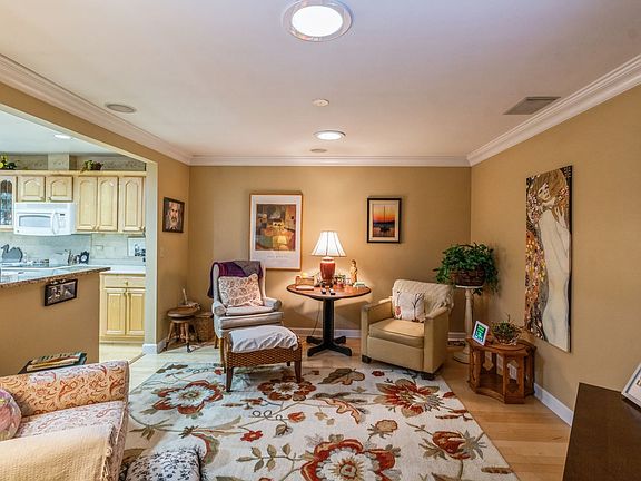 3rd image of 1481 Shire Cir