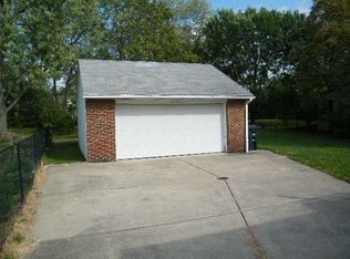 1635 Richmond Rd, Lyndhurst, OH 44124