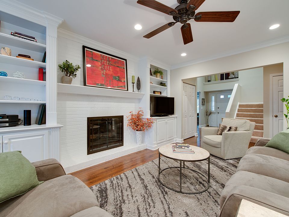 1st image of 920 Suffolk Ct