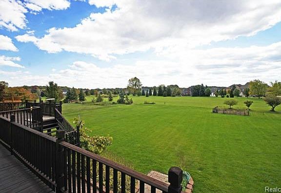 3rd image of 12393 Howland Park Dr