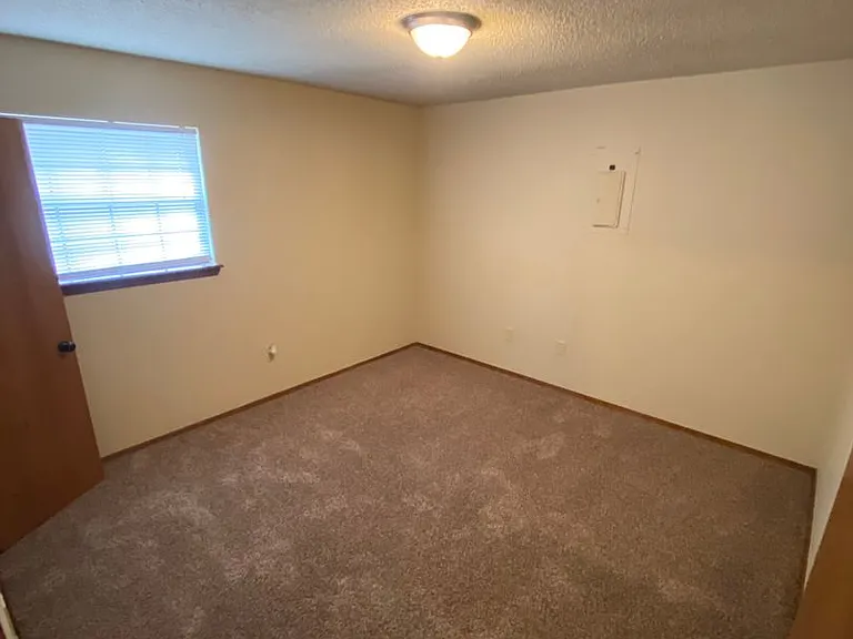 2601 SW D Ave — Photo 6