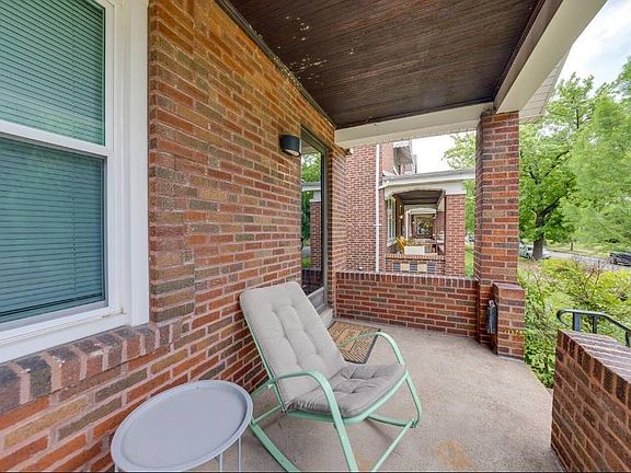 4th image of 4997 Fairview Ave
