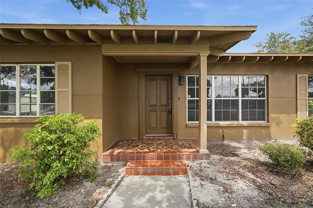 3 bed, 2.0 bath, 1950 sqft, $3,500 — Photo 4