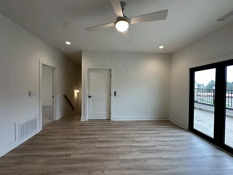 4802 Moonview Ln — Photo 35