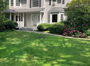 9 Silas Woods Rd, Manorville, NY 11949