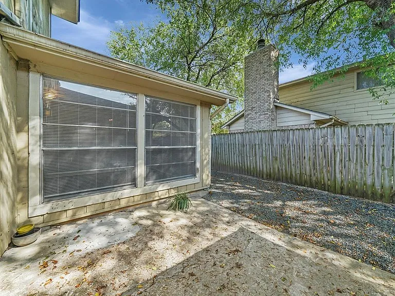10827 Sugar Hill Dr #A — Photo 25
