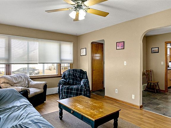 3rd image of 700 Wilson Street