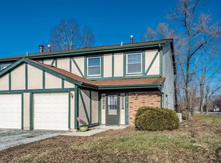 220 Juniper Ln, Bolingbrook, IL 60440