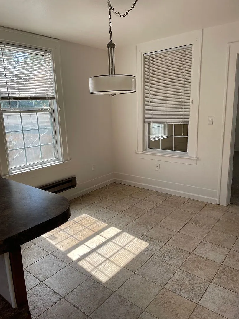 WSF 307 10th - Duplex — Photo 3