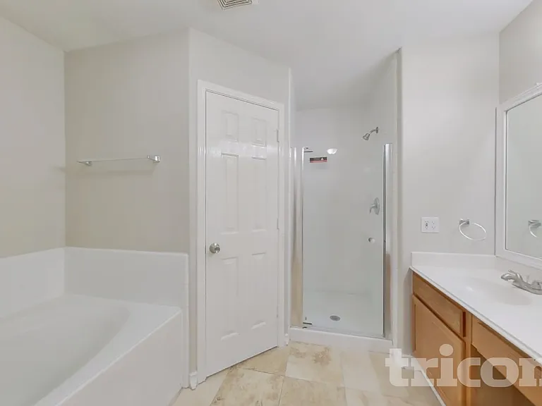 29418 Fox River Dr — Photo 11