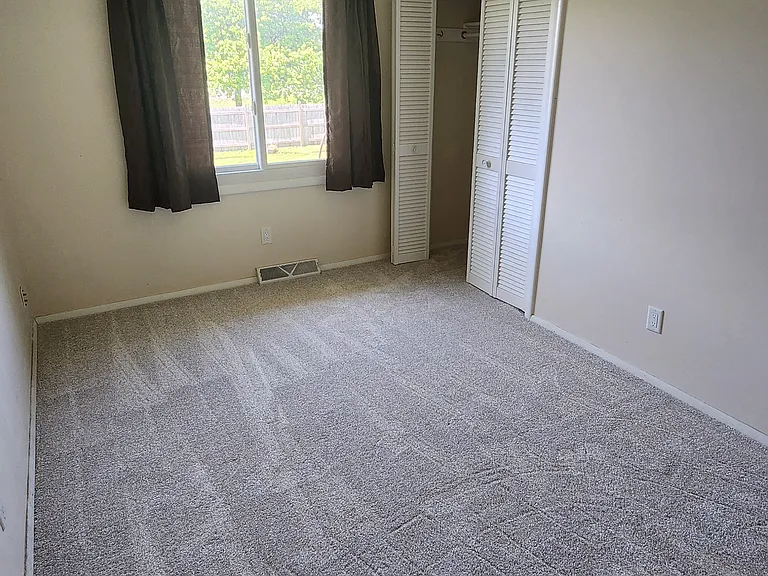 8624 Garfield Ave — Photo 7