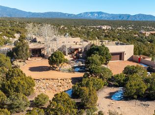 18 Bella Loma, Santa Fe, NM 87506