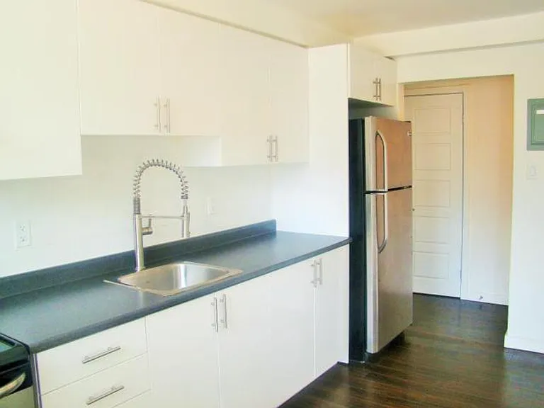 169 Lancaster St W #403 — Photo 17