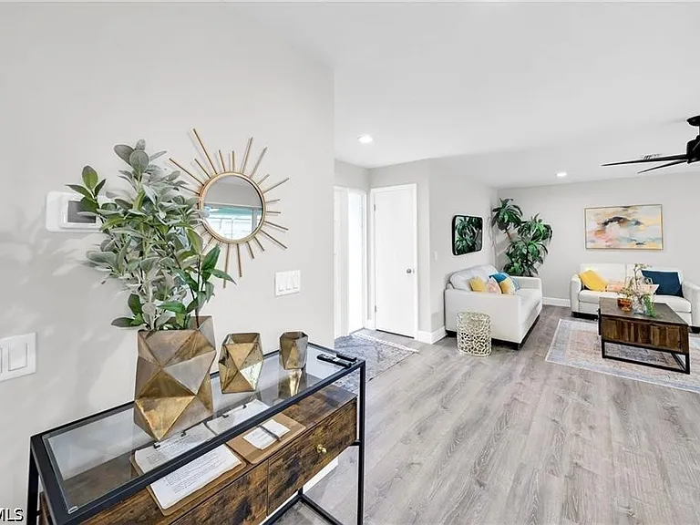 1138 Lucerne Ave #1 — Photo 9