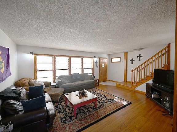 3rd image of 2112 W Sunset Dr