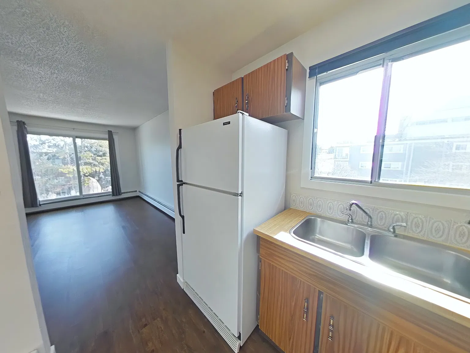 1 bed, 600 sqft, $1,095 — Photo 2