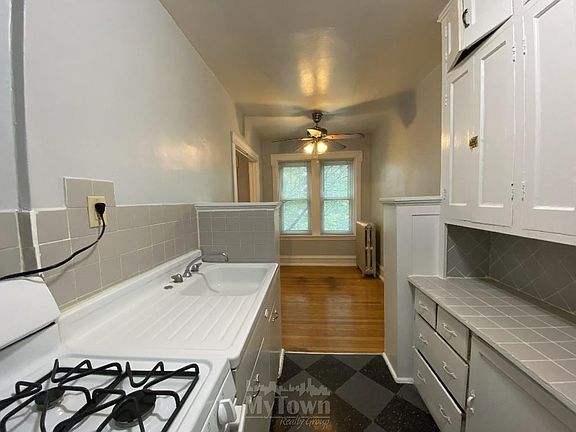 2nd image of 4358 N Bell Ave #C3
