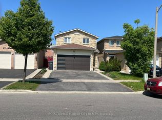 19 Muskoka St, Brampton, ON L6Z3W3