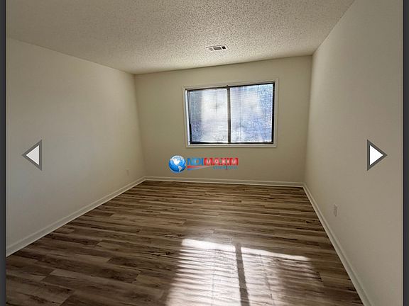 3rd image of 5616 Woodmont Blvd